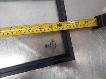 Jendela dan bagian Ford 6610, 6710 Ap Cab Knee Glass Lhs 83931986, E2nn94000r69aa: gambar 5