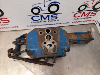 Hidrolika Ford Tw20, Tw10, 8700, 9700 Hydraulic Auxiliary Spool Valve D8nnb950ba: gambar 2