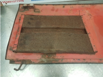 Tubuh dan eksterior untuk Traktor Massey Ferguson 6160, 6170, 6180  Lhs Panel Sheet And Grille 3714204m91: gambar 3