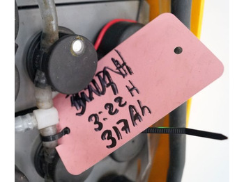 Baterai untuk Peralatan untuk menangani material Jungheinrich unknown | Battery 24V465Ah 24 3PZS465 year 21/2020 370 kg dimension Battery 24V465Ah 24 3PZS465 year 21/2020 370 kg dimensions 78,5x21x79cm sn. 7540926001: gambar 4