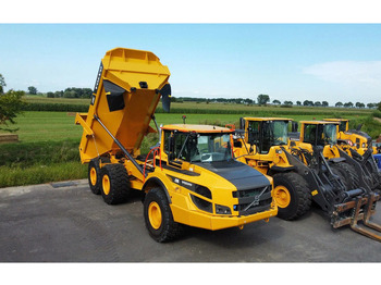 Tempat sampah artikulasi VOLVO A30G