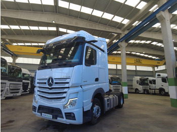 Tractor head MERCEDES-BENZ Actros 1845