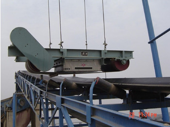 Konveyor sabuk baru Kinglink B800 Magnetic Separator for remove iron and steels: gambar 3
