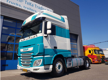 Tractor head DAF XF 460