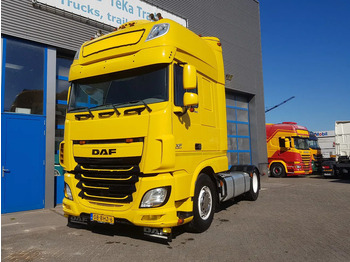 Tractor head DAF XF 460