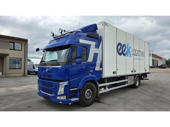 Truk box VOLVO FM 330