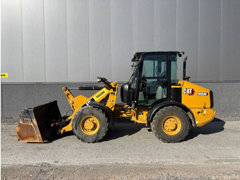 Wheel loader CATERPILLAR 906M