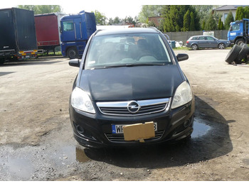 Mobil SUV OPEL