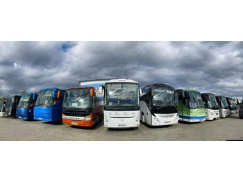 Bus pariwisata VAN HOOL
