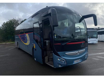 Bus pariwisata IRISBUS