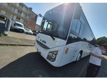 Bus pinggiran kota IVECO Crossway