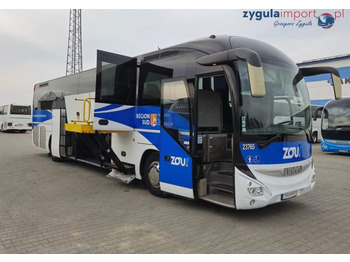 Bus pariwisata IVECO Magelys