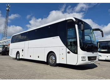 Bus pariwisata MAN Lion's Coach