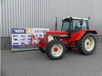 Traktor INTERNATIONAL