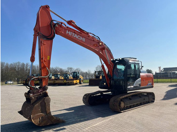 Ekskavator perayap HITACHI ZX210LC-6