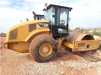 Pelat getar CAT CS64B: gambar 3 Pelat getar CAT CS64B: gambar 3