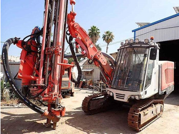 Anjungan pengeboran SANDVIK