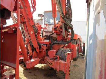 Anjungan pengeboran SANDVIK