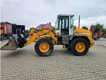 Loader konstruksi LIEBHERR