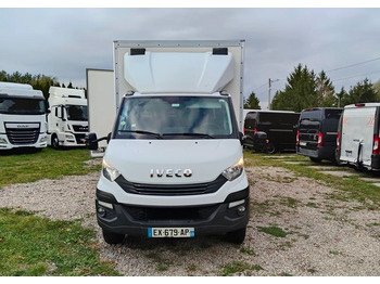 Truk box Iveco Daily: gambar 2 Truk box Iveco Daily: gambar 2