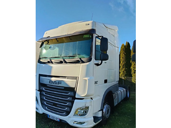Tractor head DAF XF 460