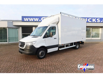 Truk box MERCEDES-BENZ Sprinter 519
