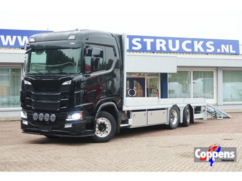 Truk pengangkut mobil SCANIA R 500