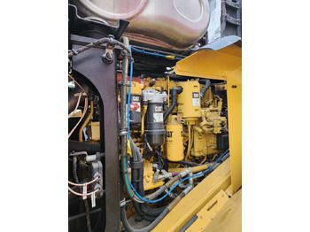 Wheel loader CAT 950M: gambar 5 Wheel loader CAT 950M: gambar 5
