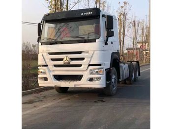 Leasing HOWO TRACTOR 6X4 SINOTRUCK 371HP 2020 HOWO TRACTOR 6X4 SINOTRUCK 371HP 2020: gambar 1