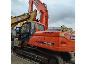 Ekskavator perayap DOOSAN DH150