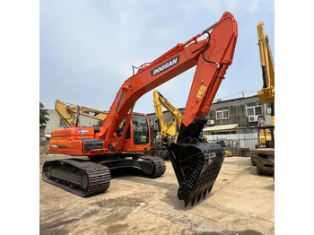 Ekskavator DOOSAN DX225