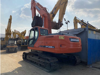 Ekskavator perayap Heavy Construction Equipment Cheap Price Good Condition Used Excavator Dx225 For Sale: gambar 4