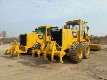 Grader Japan Famous Brand Grader Motor used CAT 140H Used Motor Grader in good condition for sale: gambar 2
