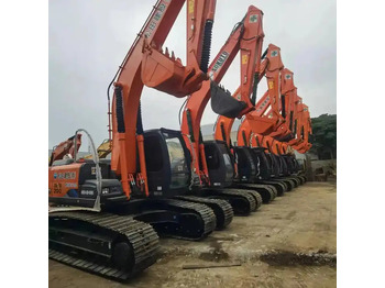 Ekskavator perayap HITACHI EX200