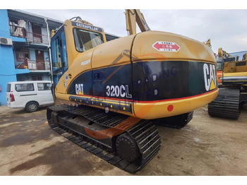Ekskavator perayap good price Original japan used cat 320 320bl 320c used excavator cat 320 price: gambar 4