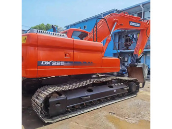 Ekskavator perayap DOOSAN DX225