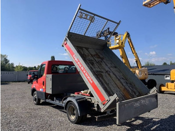 Truk jungkit IVECO Daily 35c13