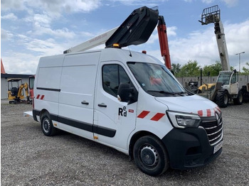 Platform udara yang dipasang di truk RENAULT Master