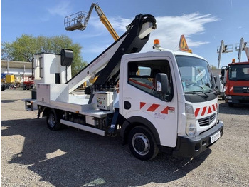 Platform udara yang dipasang di truk RENAULT Maxity