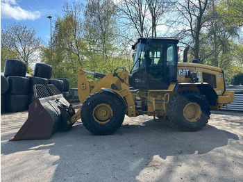 Wheel loader Cat 930M new tires!: gambar 2