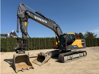 Ekskavator perayap VOLVO EC220EL