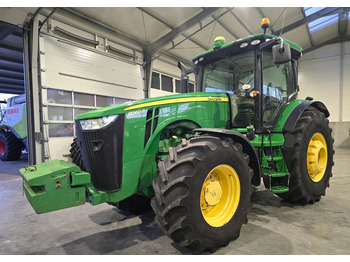 Traktor JOHN DEERE 8R Series