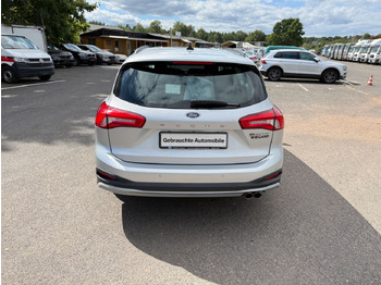 Station wagon Ford Focus Turnier Active: gambar 4