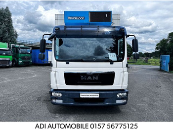 Truk berpendingin MAN TGL 8.180