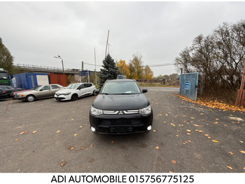 Mobil SUV MITSUBISHI