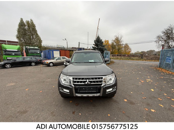 Mobil SUV MITSUBISHI