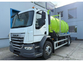 Truk sampah DAF