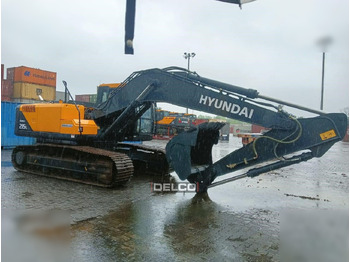 Ekskavator perayap HYUNDAI