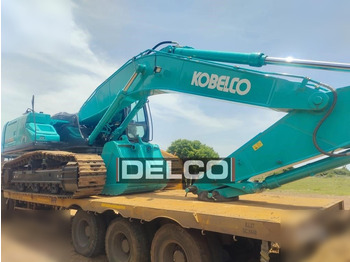 Ekskavator perayap KOBELCO