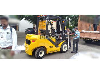 Forklift baru YALE GP30UX: gambar 4